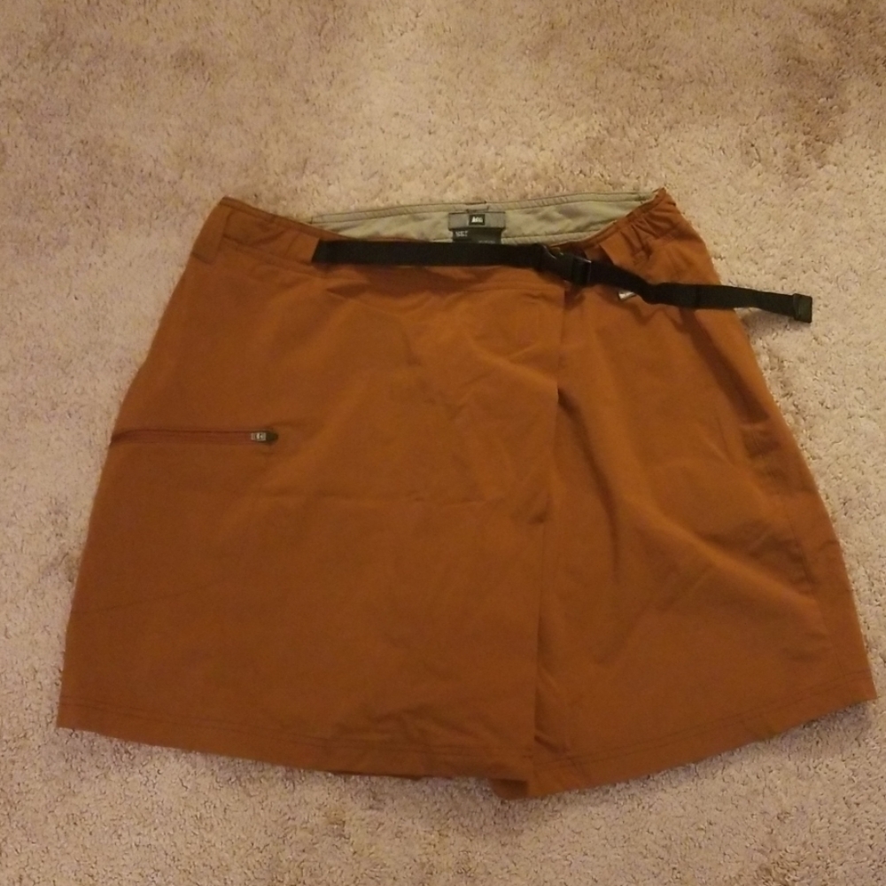 REI womens skort